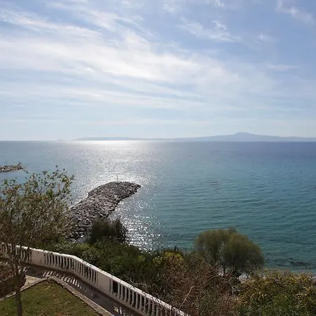 Apollon Apartment *